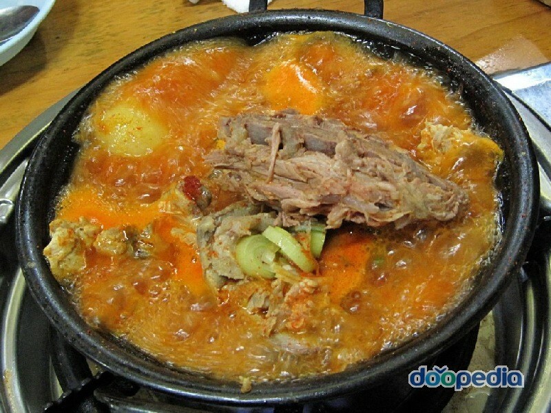 감자탕 이미지